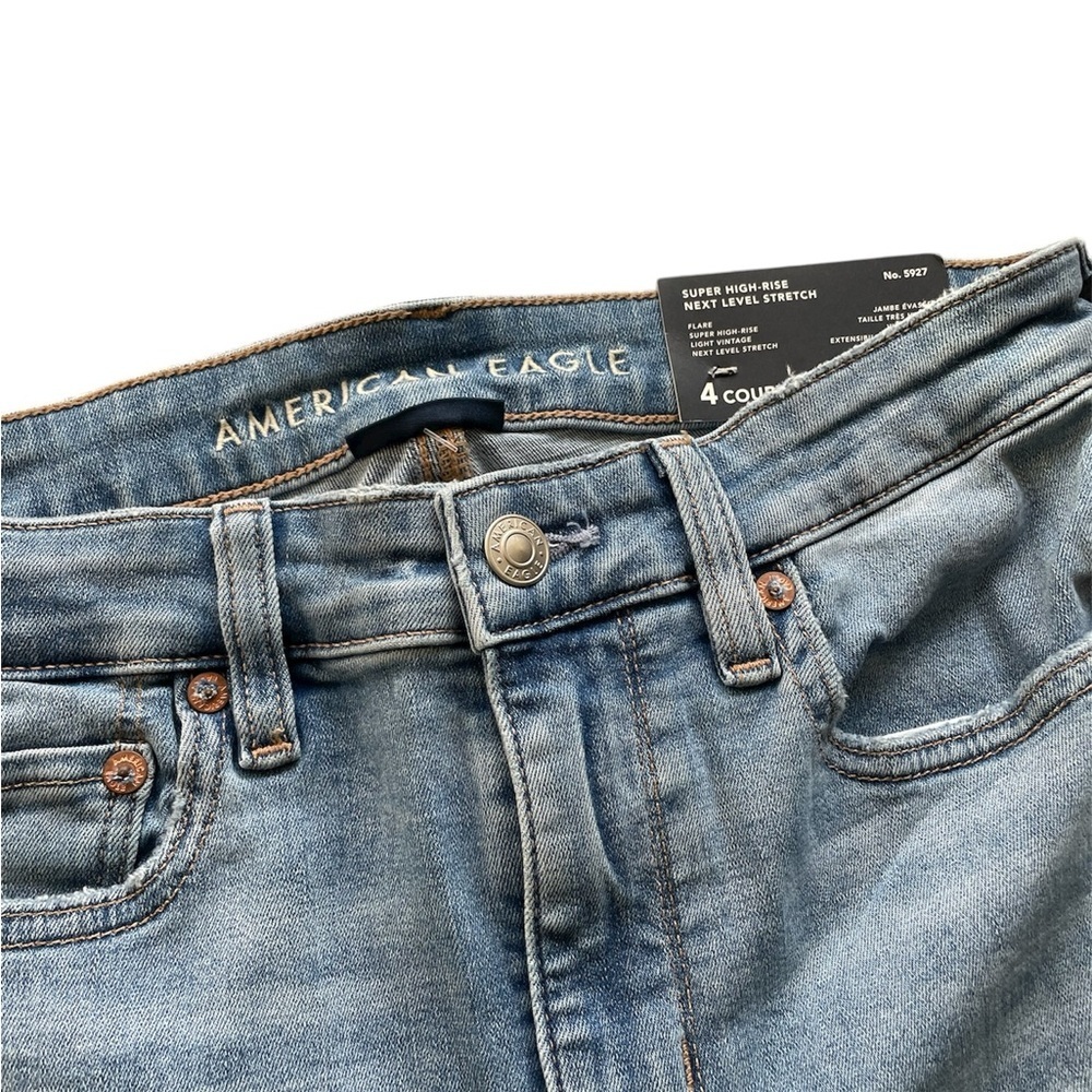 American Eagle NWT Super High Rise Next Level Stretch Flare Jeans 4 Short - Picture 3 of 6